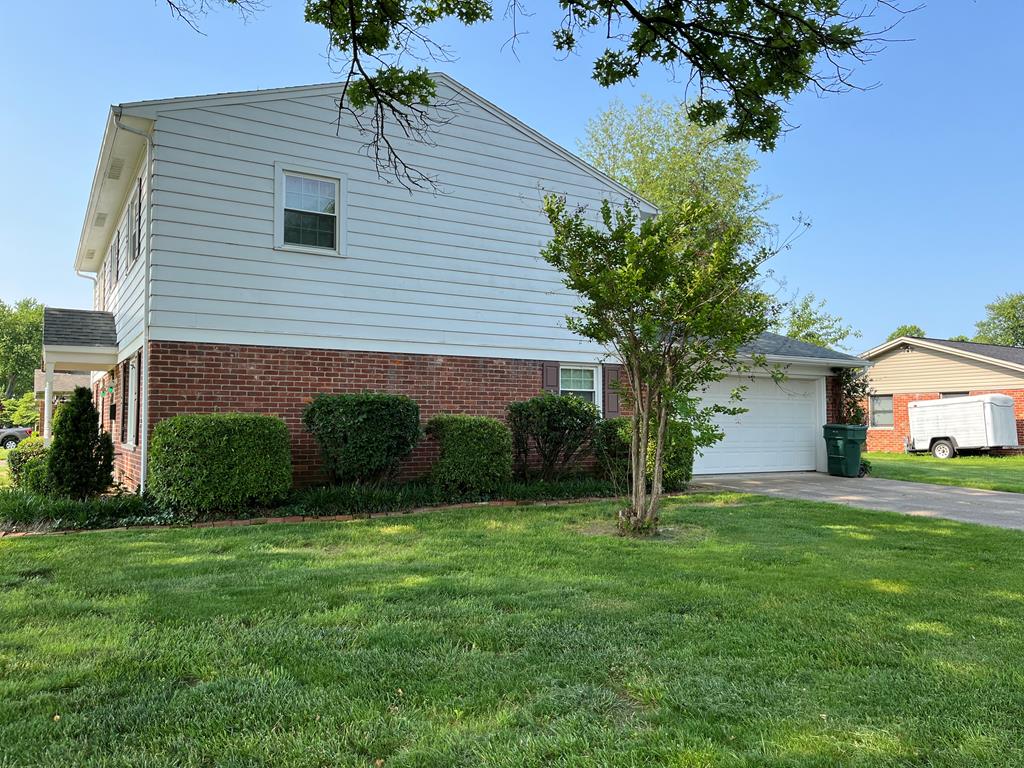 2304 Reigh Count Dr., Owensboro, Kentucky 42301, 4 Bedrooms Bedrooms, ,2 BathroomsBathrooms,Single Family Residence,For Sale,Reigh Count Dr.,86898