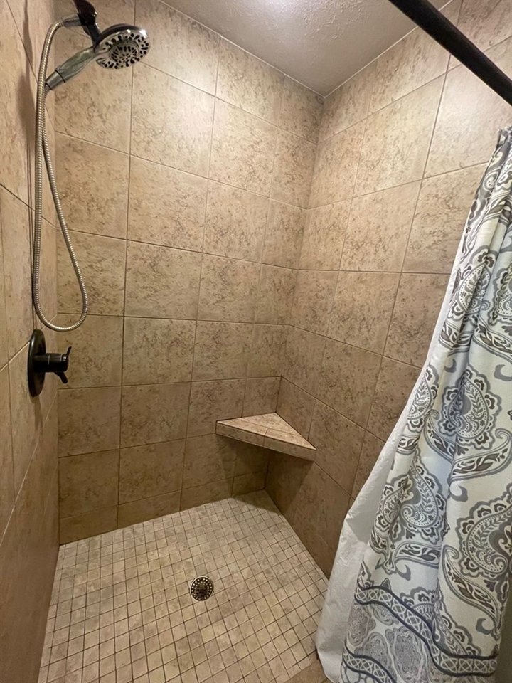5360 Willow Brook Loop, Owensboro, Kentucky 42301, 3 Bedrooms Bedrooms, ,2 BathroomsBathrooms,Single Family Residence,For Sale,Willow Brook Loop,86904