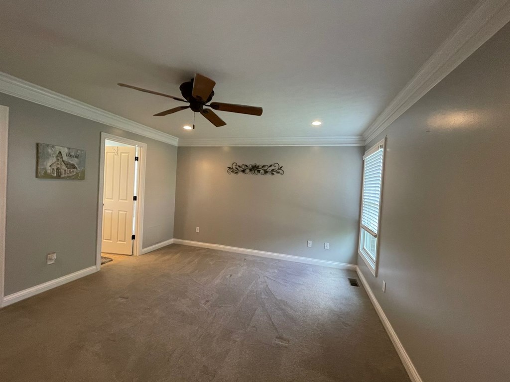5360 Willow Brook Loop, Owensboro, Kentucky 42301, 3 Bedrooms Bedrooms, ,2 BathroomsBathrooms,Single Family Residence,For Sale,Willow Brook Loop,86904