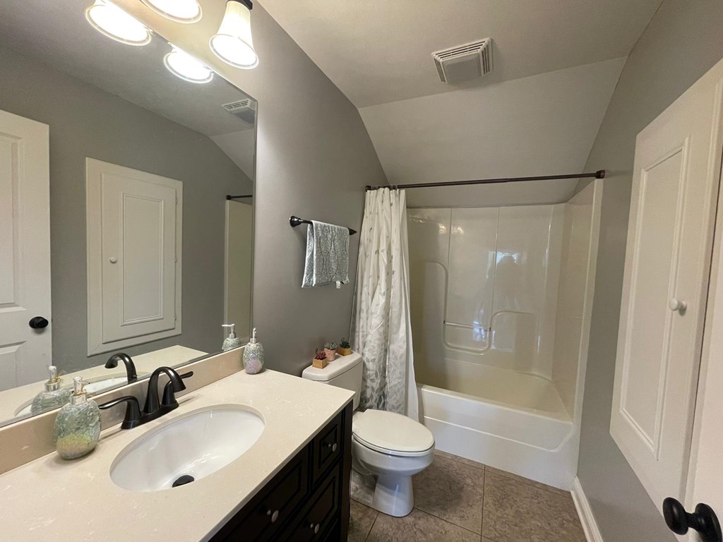 5360 Willow Brook Loop, Owensboro, Kentucky 42301, 3 Bedrooms Bedrooms, ,2 BathroomsBathrooms,Single Family Residence,For Sale,Willow Brook Loop,86904