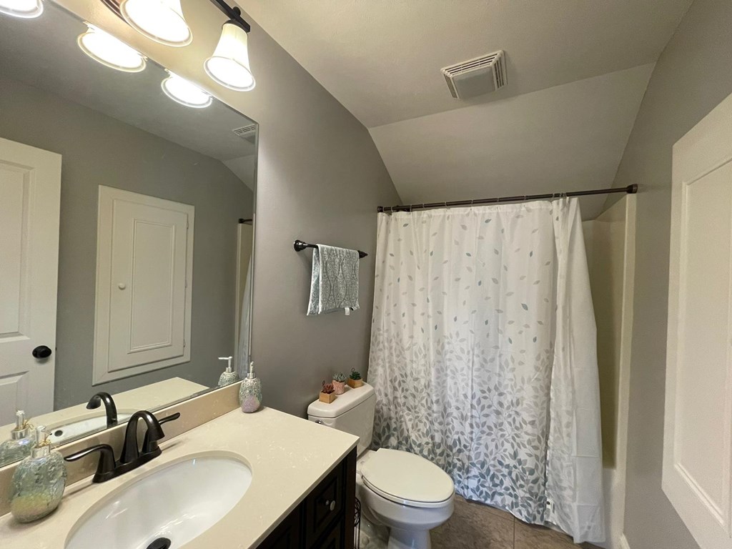 5360 Willow Brook Loop, Owensboro, Kentucky 42301, 3 Bedrooms Bedrooms, ,2 BathroomsBathrooms,Single Family Residence,For Sale,Willow Brook Loop,86904