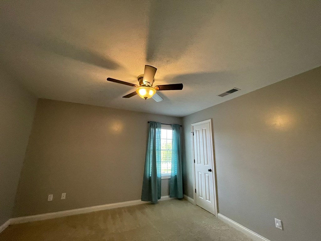 5360 Willow Brook Loop, Owensboro, Kentucky 42301, 3 Bedrooms Bedrooms, ,2 BathroomsBathrooms,Single Family Residence,For Sale,Willow Brook Loop,86904