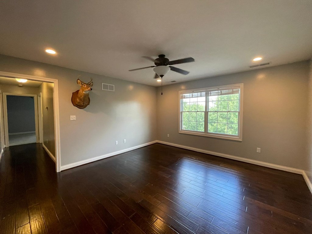 5360 Willow Brook Loop, Owensboro, Kentucky 42301, 3 Bedrooms Bedrooms, ,2 BathroomsBathrooms,Single Family Residence,For Sale,Willow Brook Loop,86904
