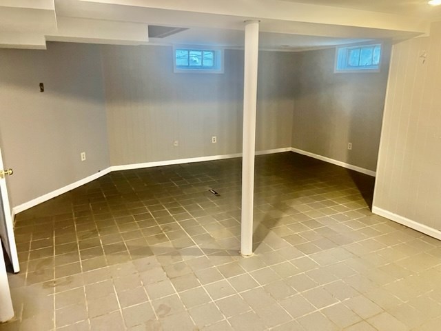 1407 West 3rd Street, Owensboro, Kentucky 42301, 2 Bedrooms Bedrooms, ,1 BathroomBathrooms,Single Family Residence,For Sale,West 3rd Street,86905