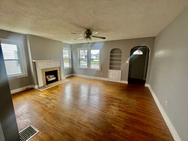1407 West 3rd Street, Owensboro, Kentucky 42301, 2 Bedrooms Bedrooms, ,1 BathroomBathrooms,Single Family Residence,For Sale,West 3rd Street,86905