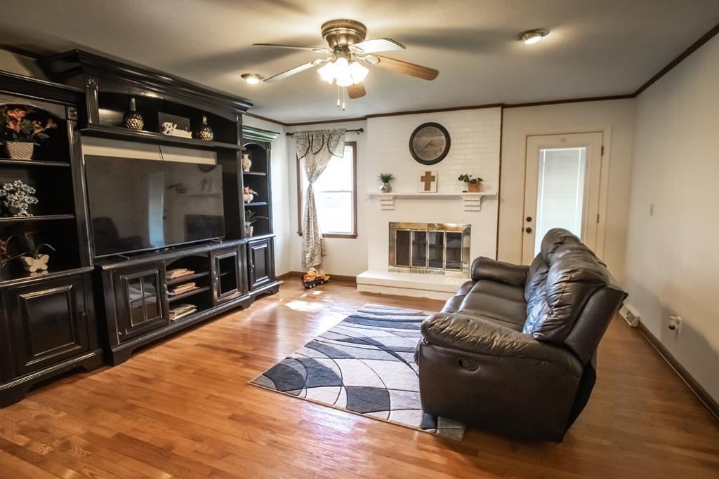 3512 Royal Drive, Owensboro, Kentucky 42301, 3 Bedrooms Bedrooms, ,2 BathroomsBathrooms,Single Family Residence,For Sale,Royal Drive,86912