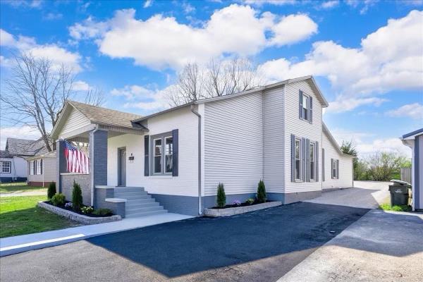 41 North Seminary Street, Madisonville, Kentucky 42431, 3 Bedrooms Bedrooms, ,2 BathroomsBathrooms,Single Family Residence,For Sale,North Seminary Street,86969