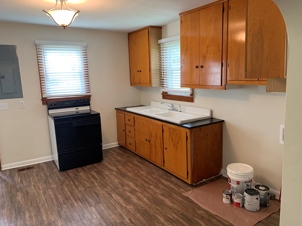 8953 HWY 60 W, Daviess Co, Kentucky 42301, 2 Bedrooms Bedrooms, ,1 BathroomBathrooms,Single Family Residence,For Sale,HWY 60 W,87033