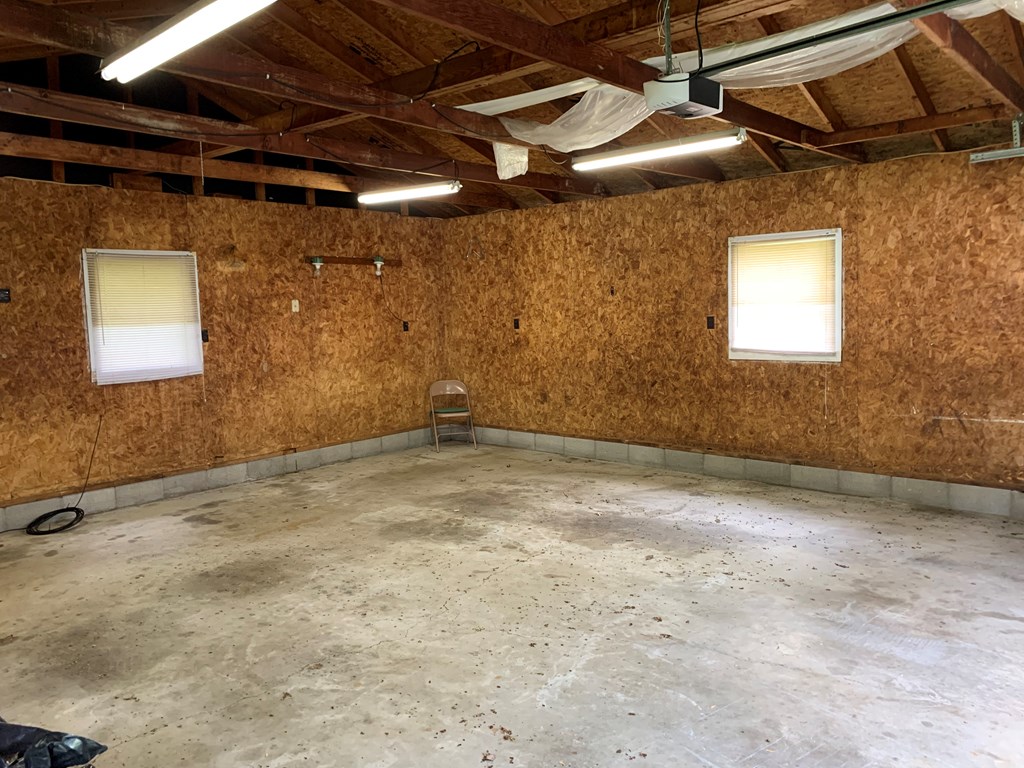 8953 HWY 60 W, Daviess Co, Kentucky 42301, 2 Bedrooms Bedrooms, ,1 BathroomBathrooms,Single Family Residence,For Sale,HWY 60 W,87033