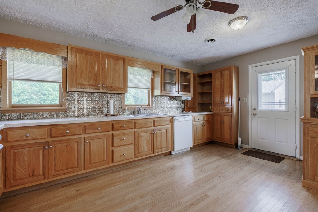 4090 Highway 142, Philpot, Kentucky 42366, 3 Bedrooms Bedrooms, ,1 BathroomBathrooms,Single Family Residence,For Sale,Highway 142,87084