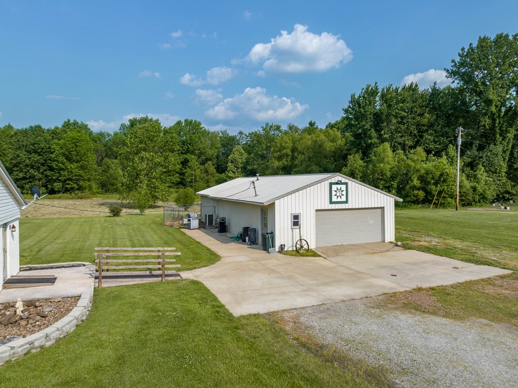 4090 Highway 142, Philpot, Kentucky 42366, 3 Bedrooms Bedrooms, ,1 BathroomBathrooms,Single Family Residence,For Sale,Highway 142,87084