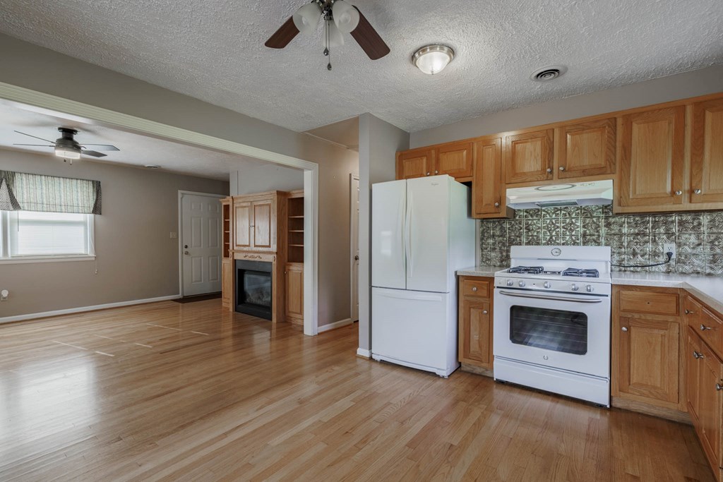 4090 Highway 142, Philpot, Kentucky 42366, 3 Bedrooms Bedrooms, ,1 BathroomBathrooms,Single Family Residence,For Sale,Highway 142,87084