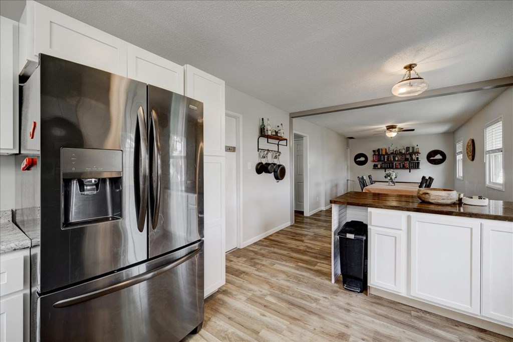 2242 Middleground Drive, Owensboro, Kentucky 42301, 4 Bedrooms Bedrooms, ,2 BathroomsBathrooms,Single Family Residence,For Sale,Middleground Drive,87092