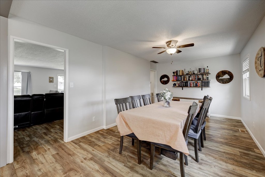 2242 Middleground Drive, Owensboro, Kentucky 42301, 4 Bedrooms Bedrooms, ,2 BathroomsBathrooms,Single Family Residence,For Sale,Middleground Drive,87092