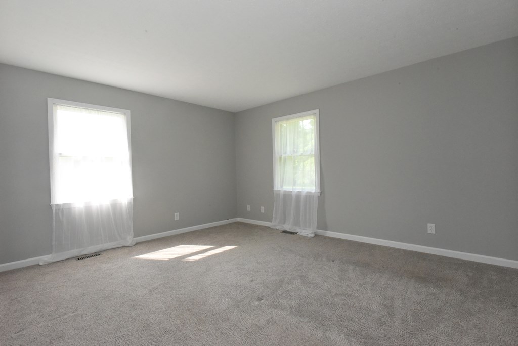 6663 US Highway 41 Alternate, Henderson, Kentucky 42420, 21 Bedrooms Bedrooms, ,1 BathroomBathrooms,Single Family Residence,For Sale,US Highway 41 Alternate,87094