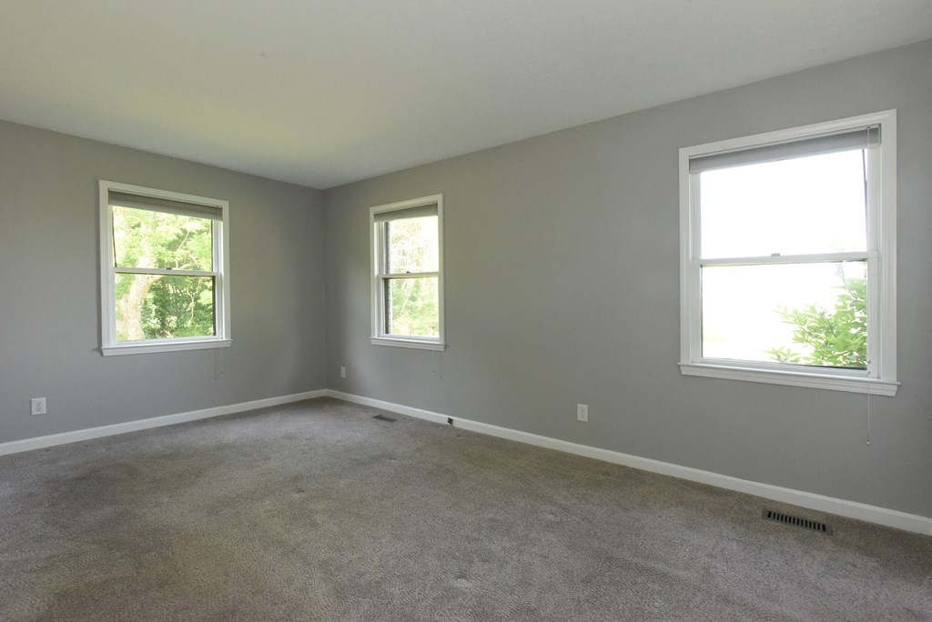 6663 US Highway 41 Alternate, Henderson, Kentucky 42420, 21 Bedrooms Bedrooms, ,1 BathroomBathrooms,Single Family Residence,For Sale,US Highway 41 Alternate,87094