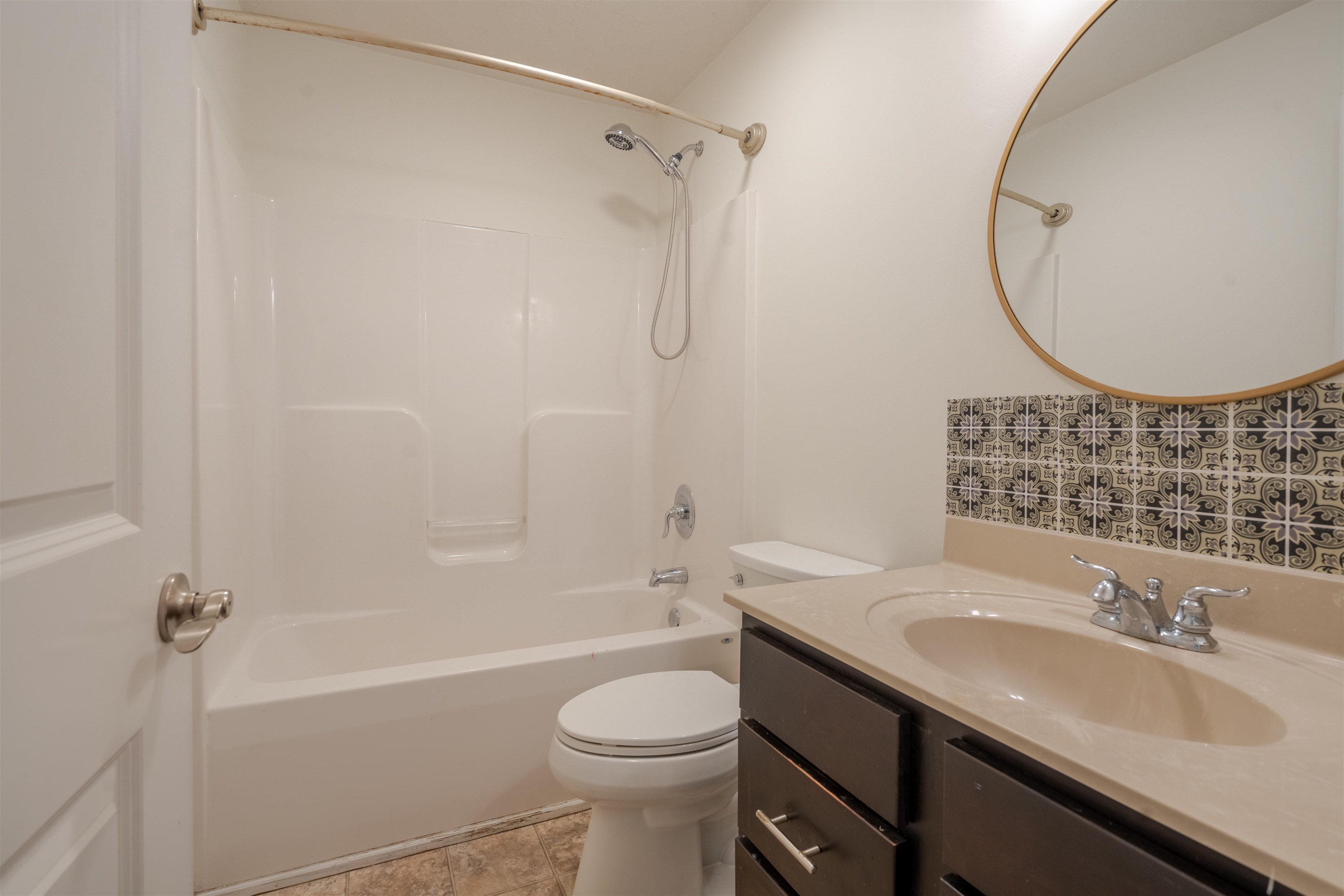 2406 Winning Colors Way, Owensboro, Kentucky 42301, 5 Bedrooms Bedrooms, ,2 BathroomsBathrooms,Single Family Residence,For Sale,Winning Colors Way,87118
