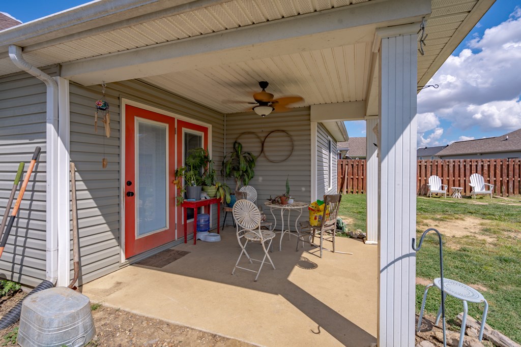 2406 Winning Colors Way, Owensboro, Kentucky 42301, 5 Bedrooms Bedrooms, ,2 BathroomsBathrooms,Single Family Residence,For Sale,Winning Colors Way,87118