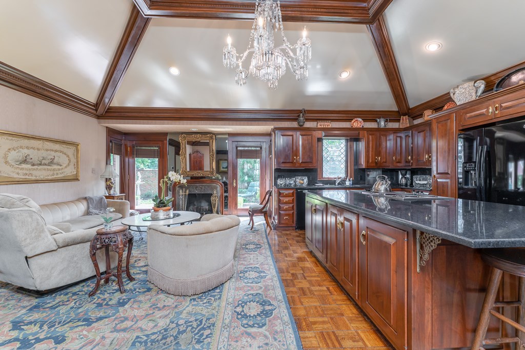 2125 Sheridan Place, Owensboro, Kentucky 42301, 4 Bedrooms Bedrooms, ,2 BathroomsBathrooms,Single Family Residence,For Sale,Sheridan Place,87128