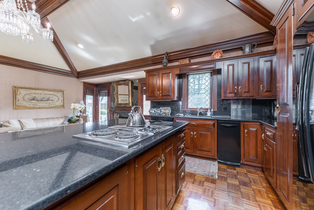 2125 Sheridan Place, Owensboro, Kentucky 42301, 4 Bedrooms Bedrooms, ,2 BathroomsBathrooms,Single Family Residence,For Sale,Sheridan Place,87128