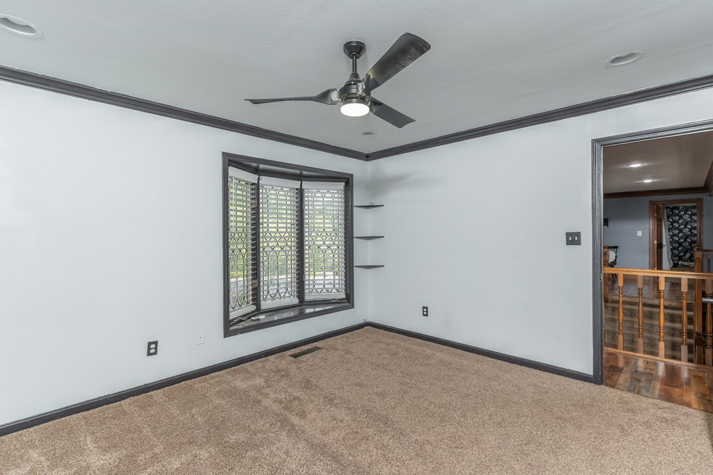 2221 Fairview Drive, Owensboro, Kentucky 42303, 4 Bedrooms Bedrooms, ,3 BathroomsBathrooms,Single Family Residence,For Sale,Fairview Drive,87173