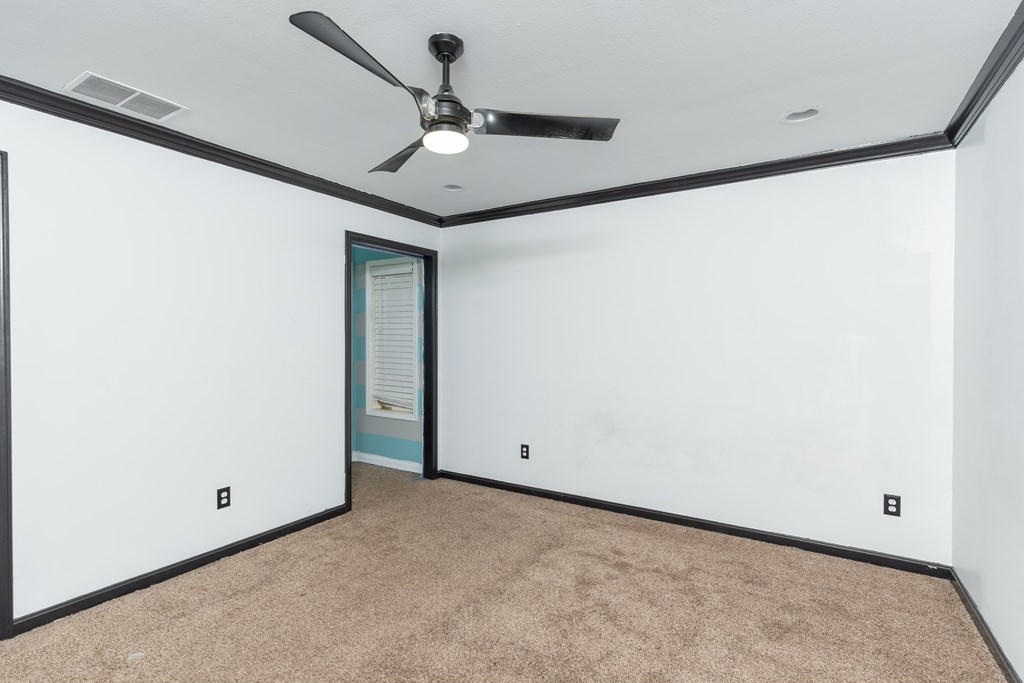 2221 Fairview Drive, Owensboro, Kentucky 42303, 4 Bedrooms Bedrooms, ,3 BathroomsBathrooms,Single Family Residence,For Sale,Fairview Drive,87173