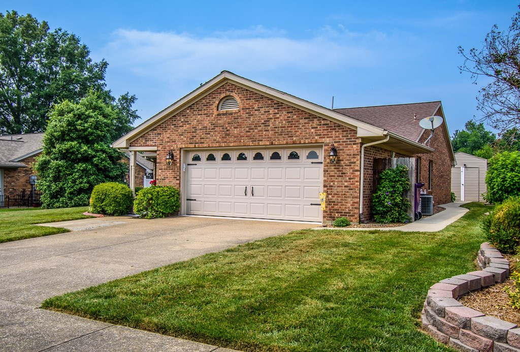 3615 War Admiral Dr, Owensboro, Kentucky 42303, 2 Bedrooms Bedrooms, ,2 BathroomsBathrooms,Single Family Residence,For Sale,War Admiral Dr,87182