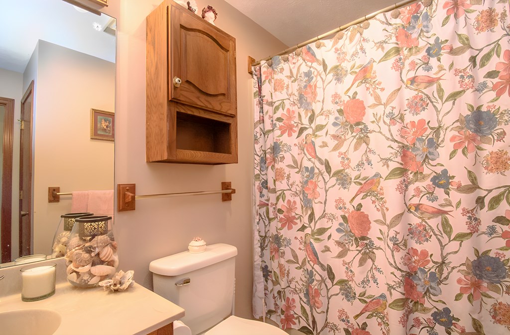 3615 War Admiral Dr, Owensboro, Kentucky 42303, 2 Bedrooms Bedrooms, ,2 BathroomsBathrooms,Single Family Residence,For Sale,War Admiral Dr,87182