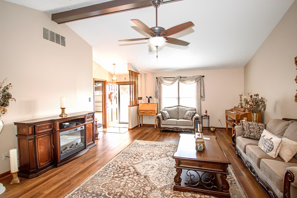 3615 War Admiral Dr, Owensboro, Kentucky 42303, 2 Bedrooms Bedrooms, ,2 BathroomsBathrooms,Single Family Residence,For Sale,War Admiral Dr,87182