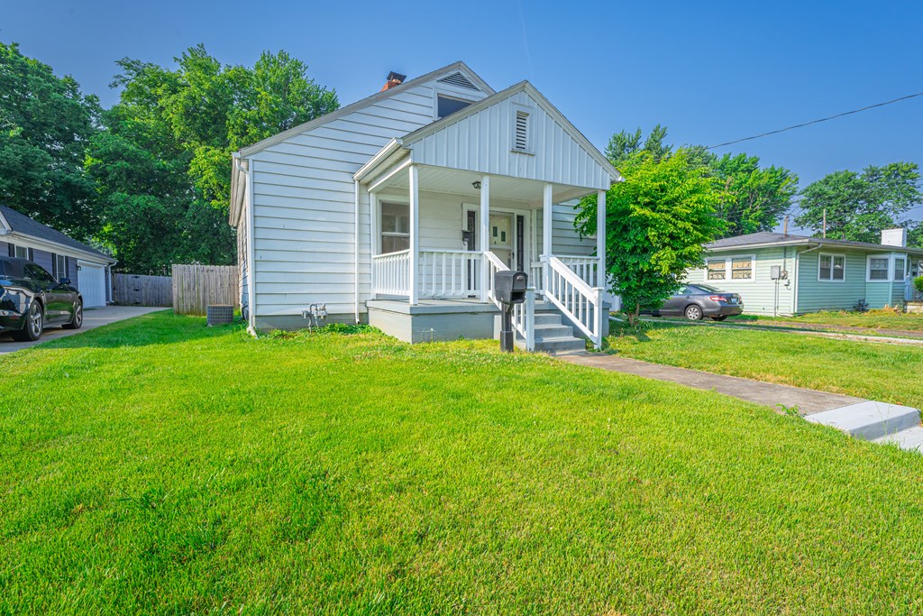1016 East 20th Street, Owensboro, Kentucky 42303, 3 Bedrooms Bedrooms, ,1 BathroomBathrooms,Single Family Residence,For Sale,East 20th Street,87197
