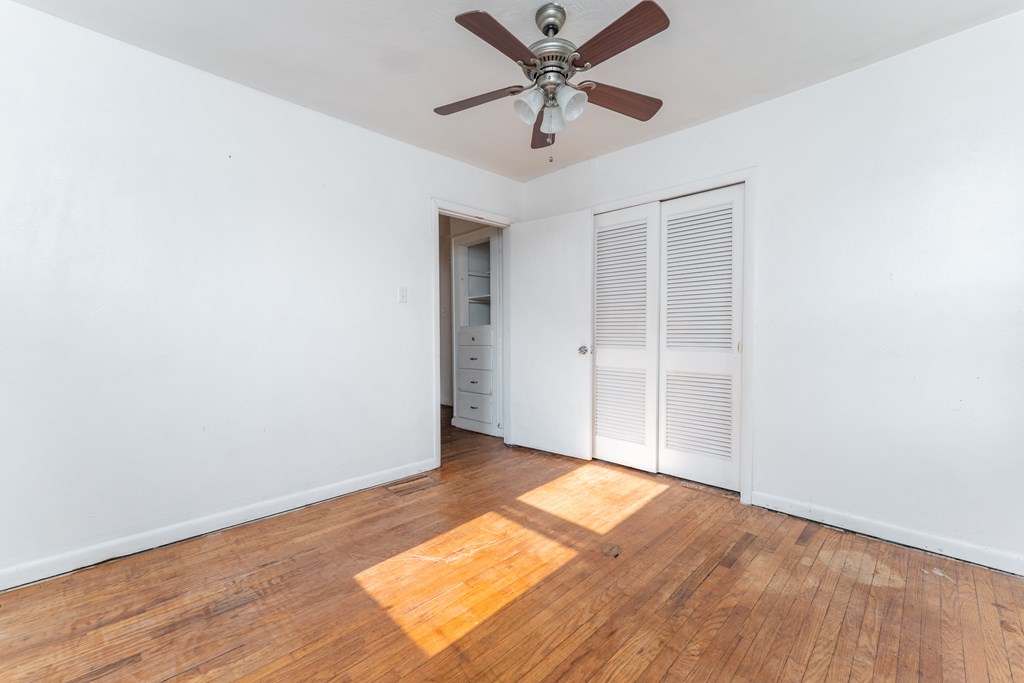 1016 East 20th Street, Owensboro, Kentucky 42303, 3 Bedrooms Bedrooms, ,1 BathroomBathrooms,Single Family Residence,For Sale,East 20th Street,87197