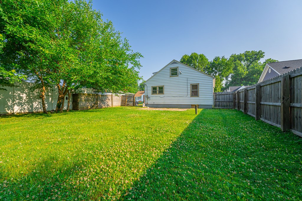1016 East 20th Street, Owensboro, Kentucky 42303, 3 Bedrooms Bedrooms, ,1 BathroomBathrooms,Single Family Residence,For Sale,East 20th Street,87197