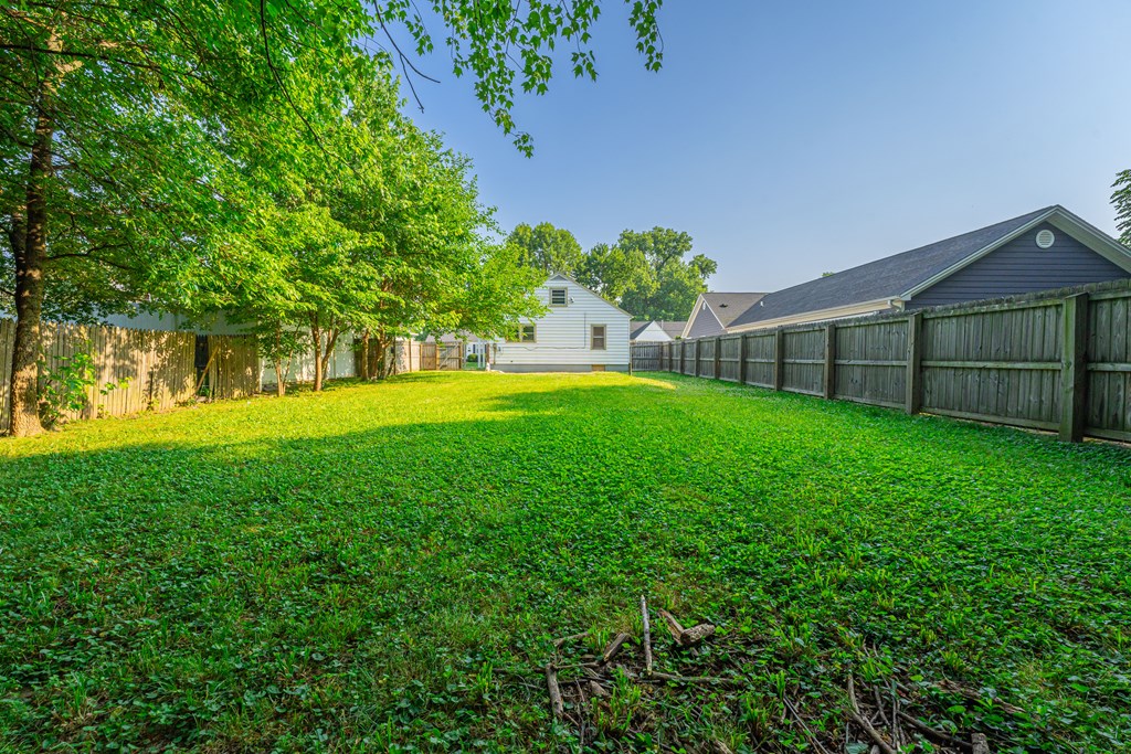 1016 East 20th Street, Owensboro, Kentucky 42303, 3 Bedrooms Bedrooms, ,1 BathroomBathrooms,Single Family Residence,For Sale,East 20th Street,87197
