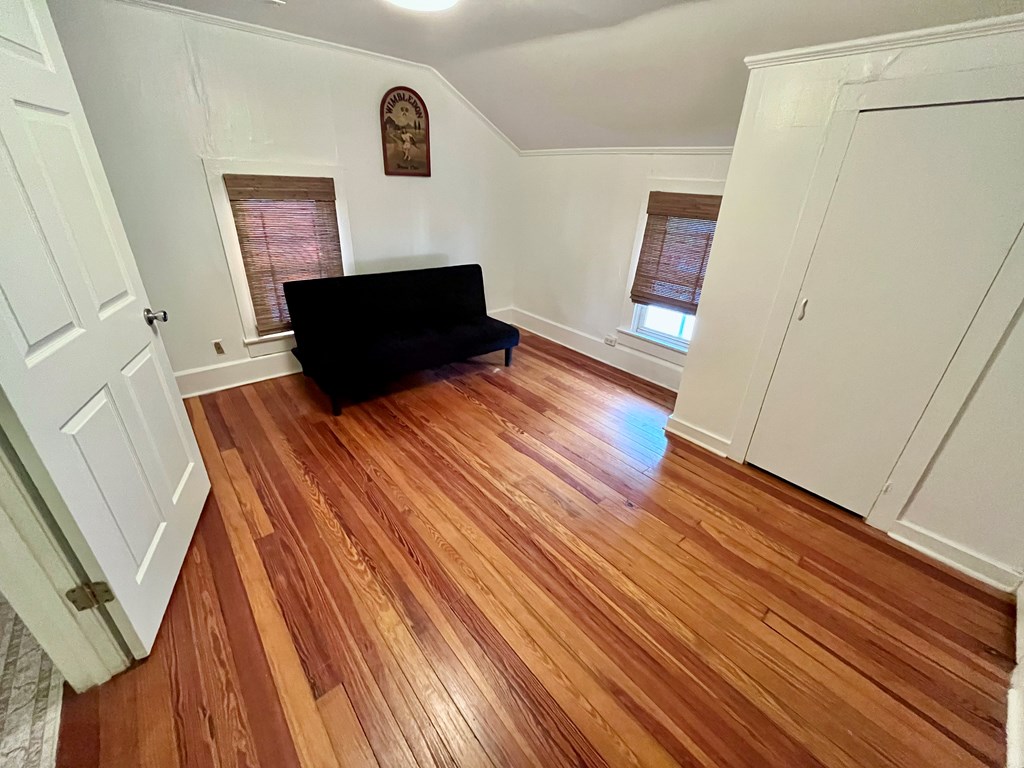 413 Hill Ave, Owensboro, Kentucky 42301, 4 Bedrooms Bedrooms, ,2 BathroomsBathrooms,Single Family Residence,For Sale,Hill Ave,87199