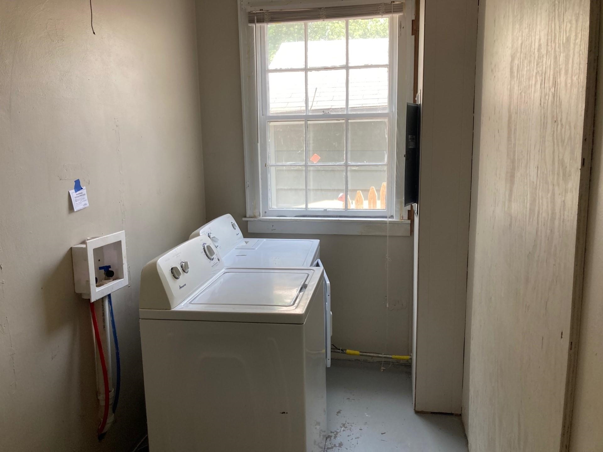 1001 21st Street, Owensboro, Kentucky 42303, 3 Bedrooms Bedrooms, ,1 BathroomBathrooms,Single Family Residence,For Sale,21st Street,87210