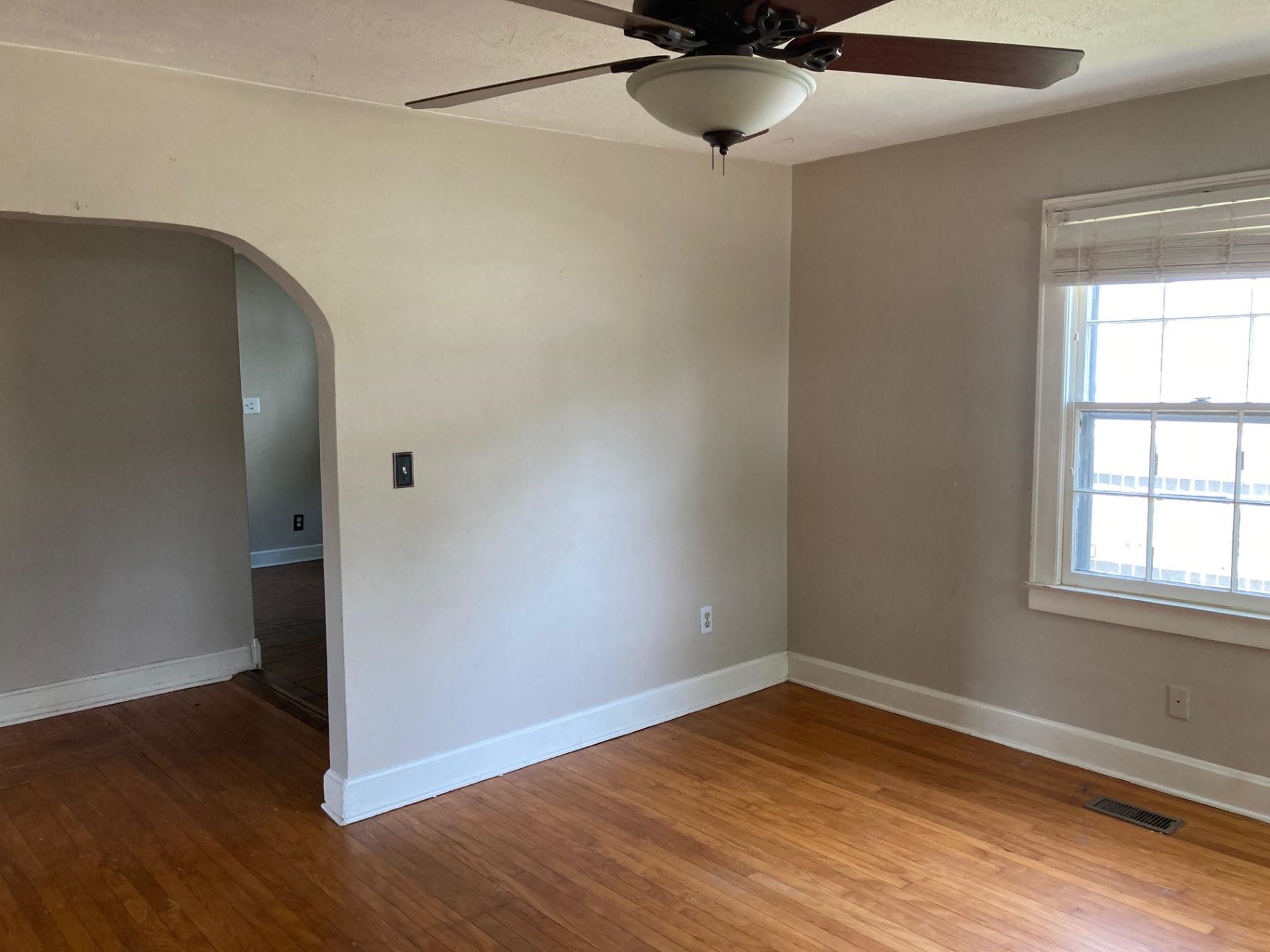 1001 21st Street, Owensboro, Kentucky 42303, 3 Bedrooms Bedrooms, ,1 BathroomBathrooms,Single Family Residence,For Sale,21st Street,87210