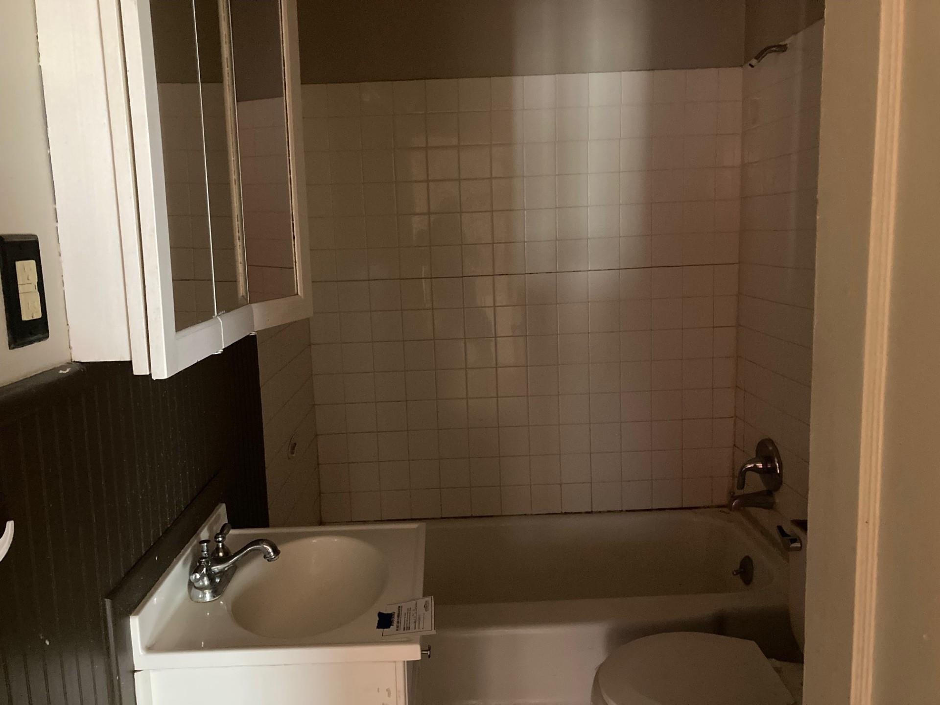 1001 21st Street, Owensboro, Kentucky 42303, 3 Bedrooms Bedrooms, ,1 BathroomBathrooms,Single Family Residence,For Sale,21st Street,87210
