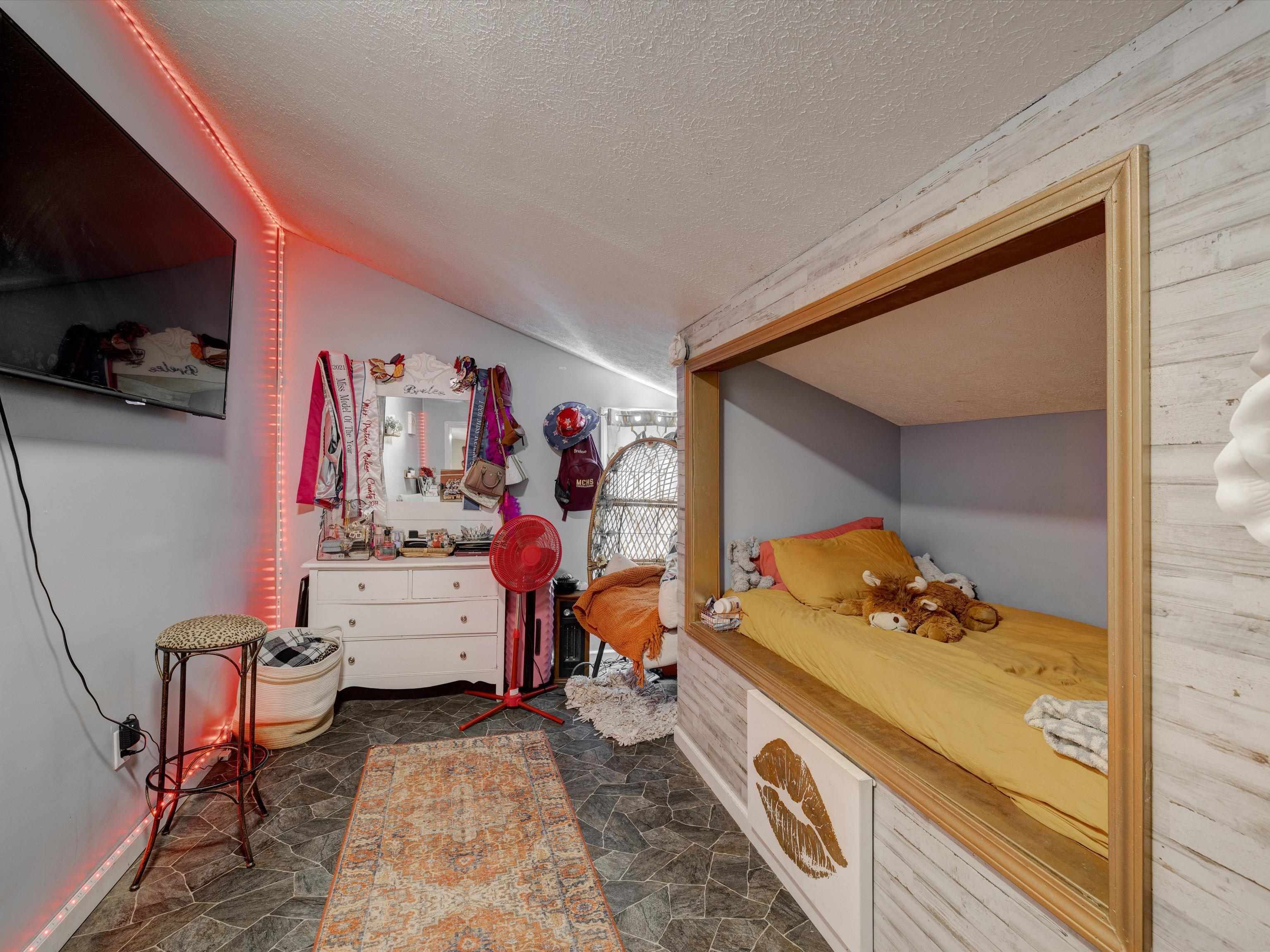 415 Main Street, Island, Kentucky 42350, 4 Bedrooms Bedrooms, ,1 BathroomBathrooms,Single Family Residence,For Sale,Main Street,87235