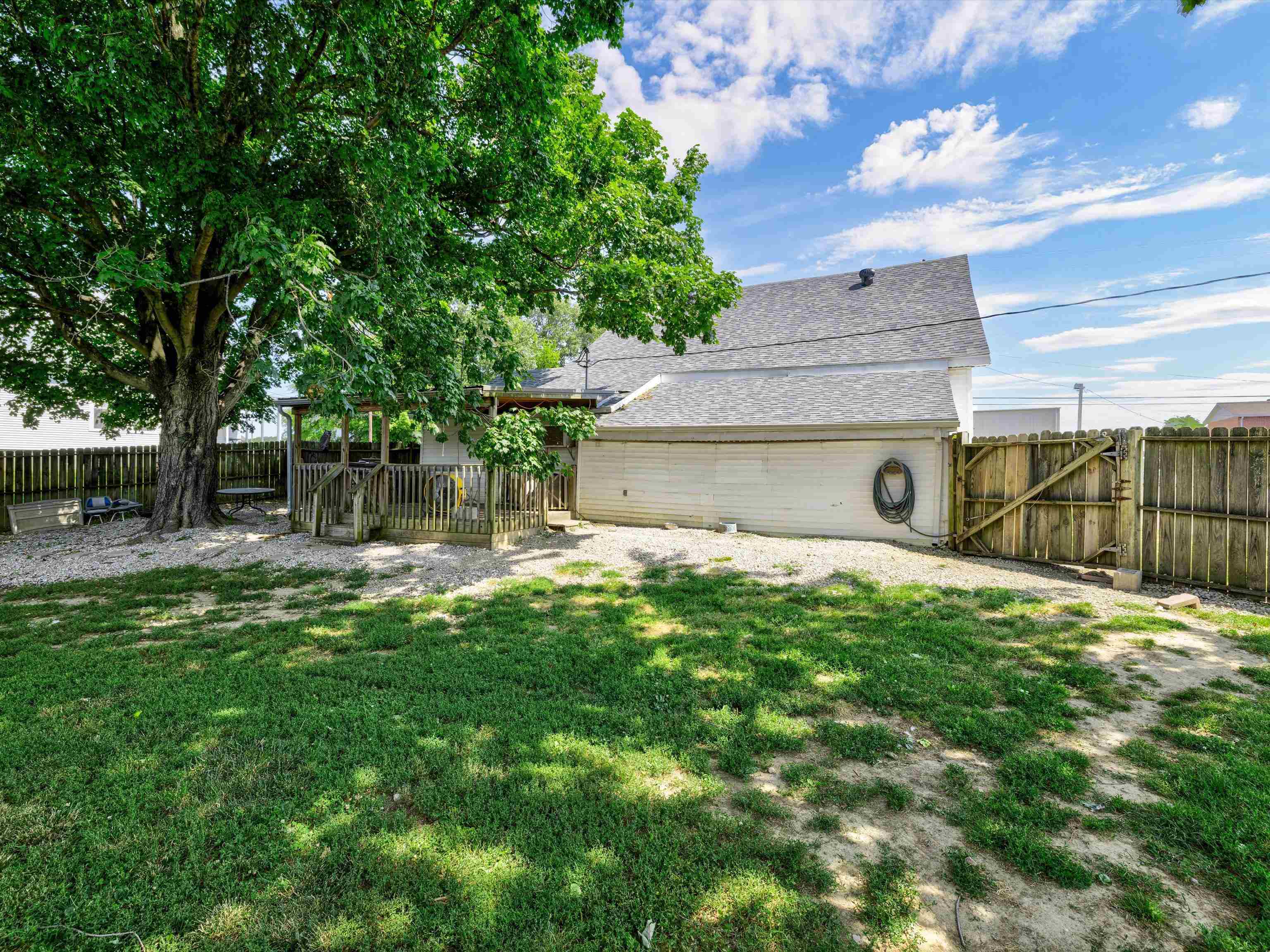 415 Main Street, Island, Kentucky 42350, 4 Bedrooms Bedrooms, ,1 BathroomBathrooms,Single Family Residence,For Sale,Main Street,87235
