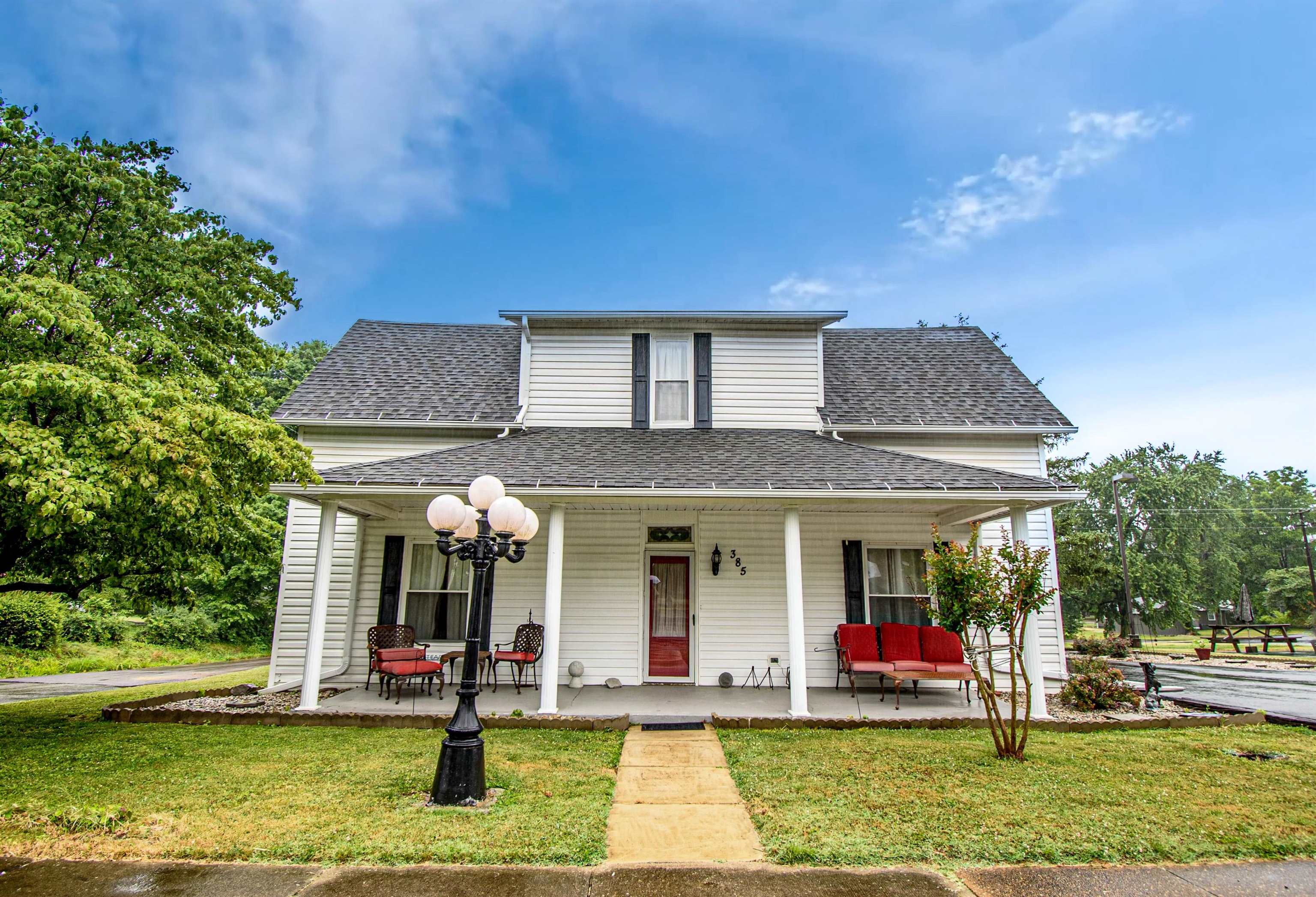 385 Main St, Sacramento, Kentucky 42372, 4 Bedrooms Bedrooms, ,2 BathroomsBathrooms,Single Family Residence,For Sale,Main St,87272