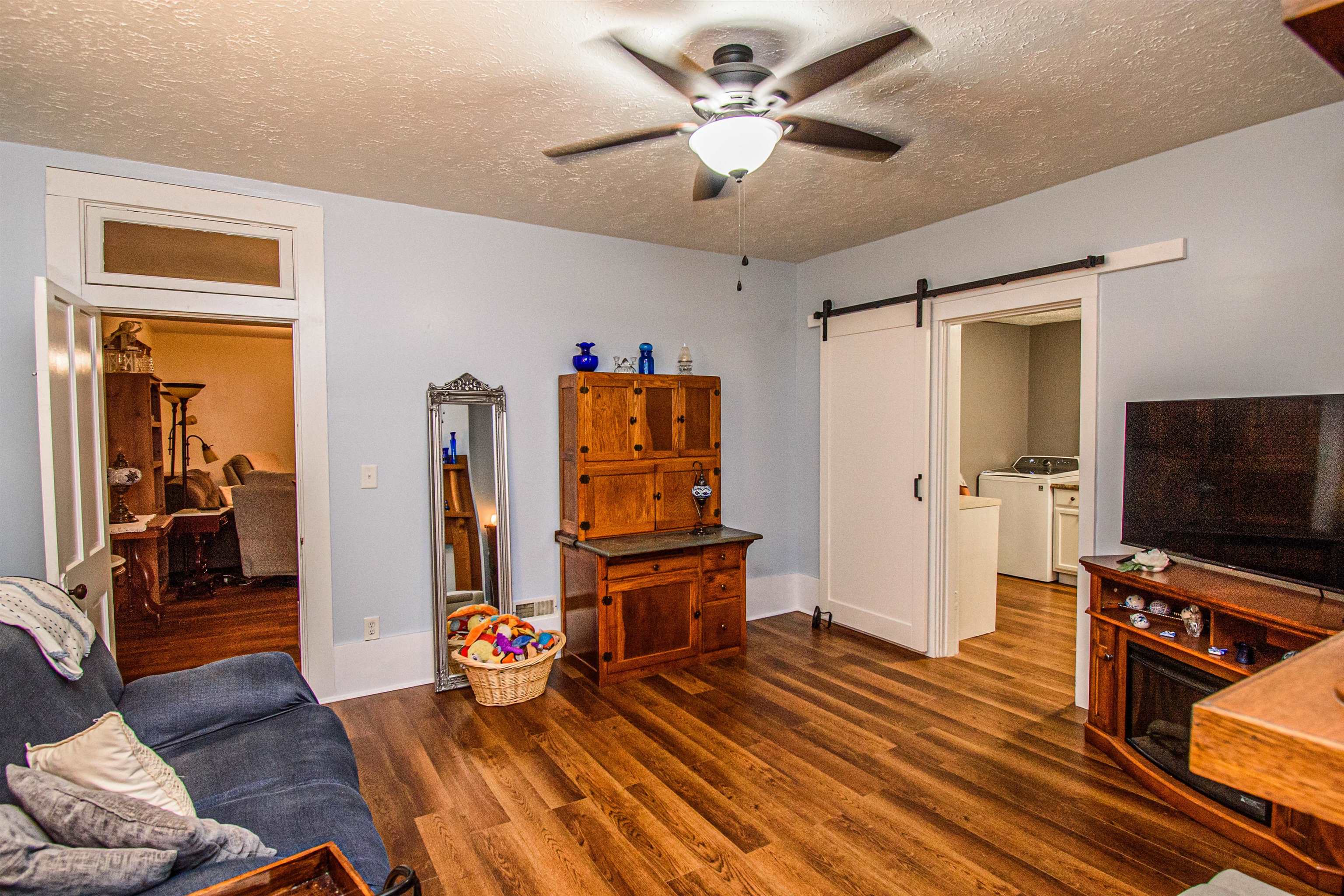 385 Main St, Sacramento, Kentucky 42372, 4 Bedrooms Bedrooms, ,2 BathroomsBathrooms,Single Family Residence,For Sale,Main St,87272
