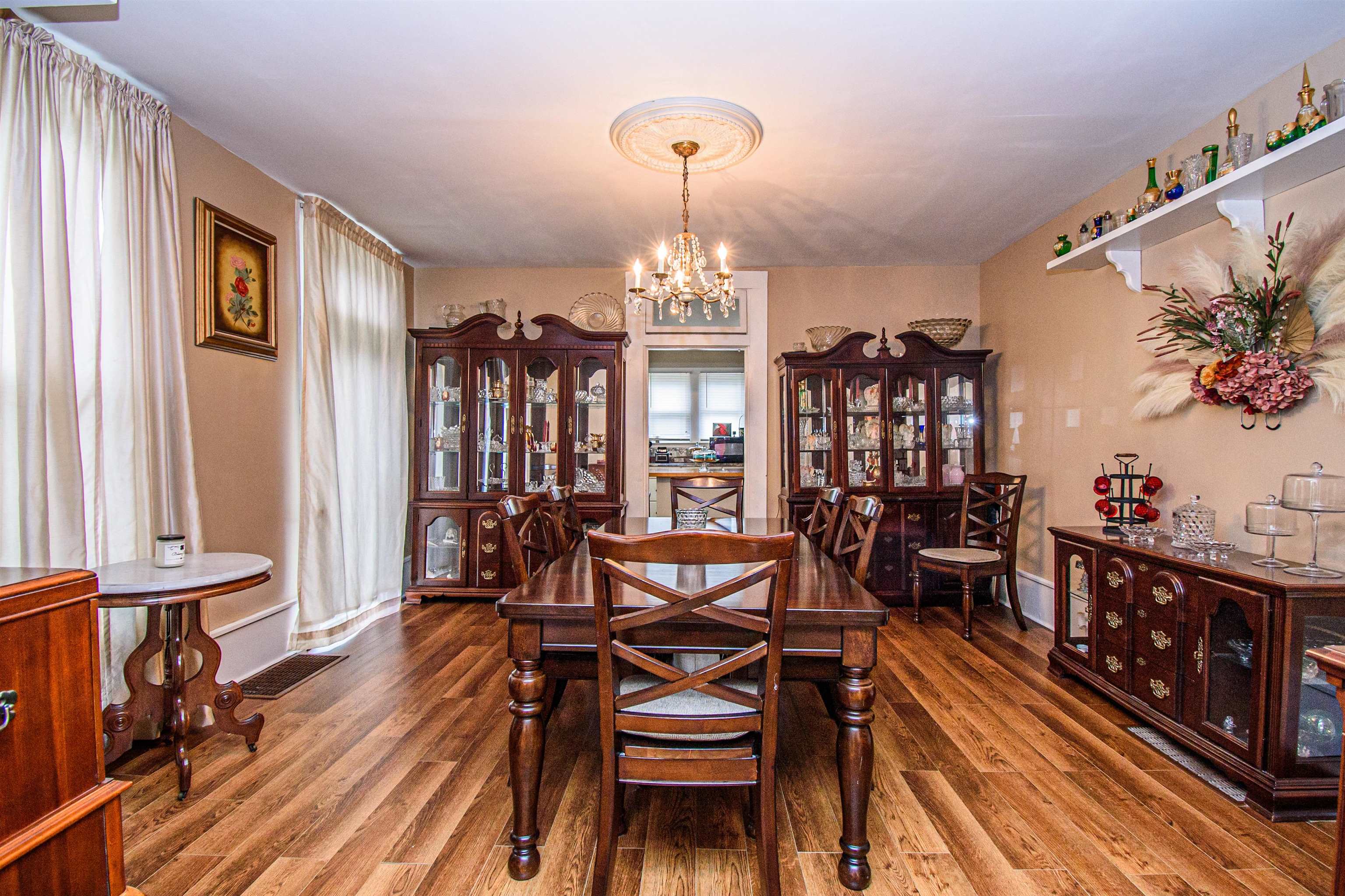 385 Main St, Sacramento, Kentucky 42372, 4 Bedrooms Bedrooms, ,2 BathroomsBathrooms,Single Family Residence,For Sale,Main St,87272