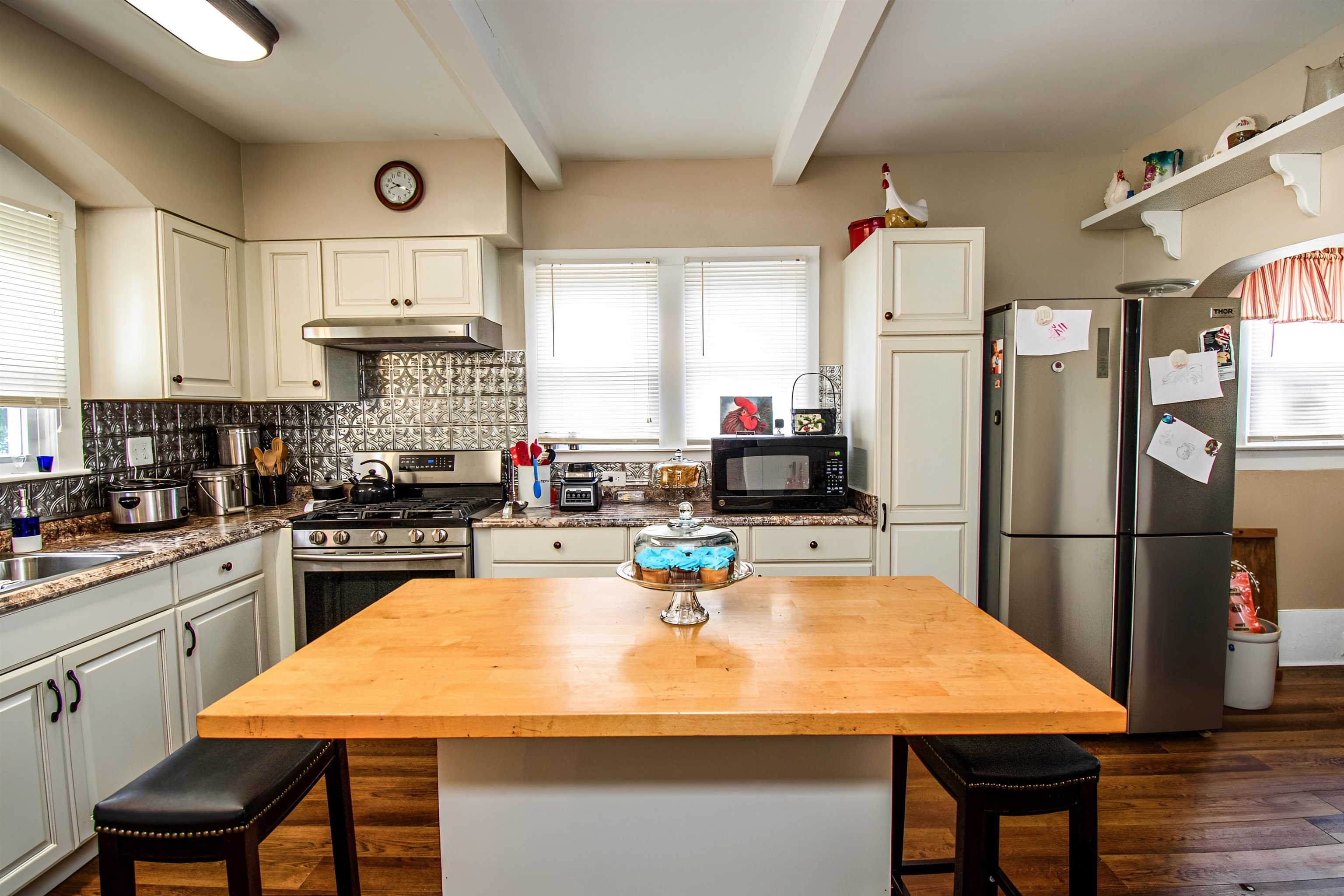 385 Main St, Sacramento, Kentucky 42372, 4 Bedrooms Bedrooms, ,2 BathroomsBathrooms,Single Family Residence,For Sale,Main St,87272