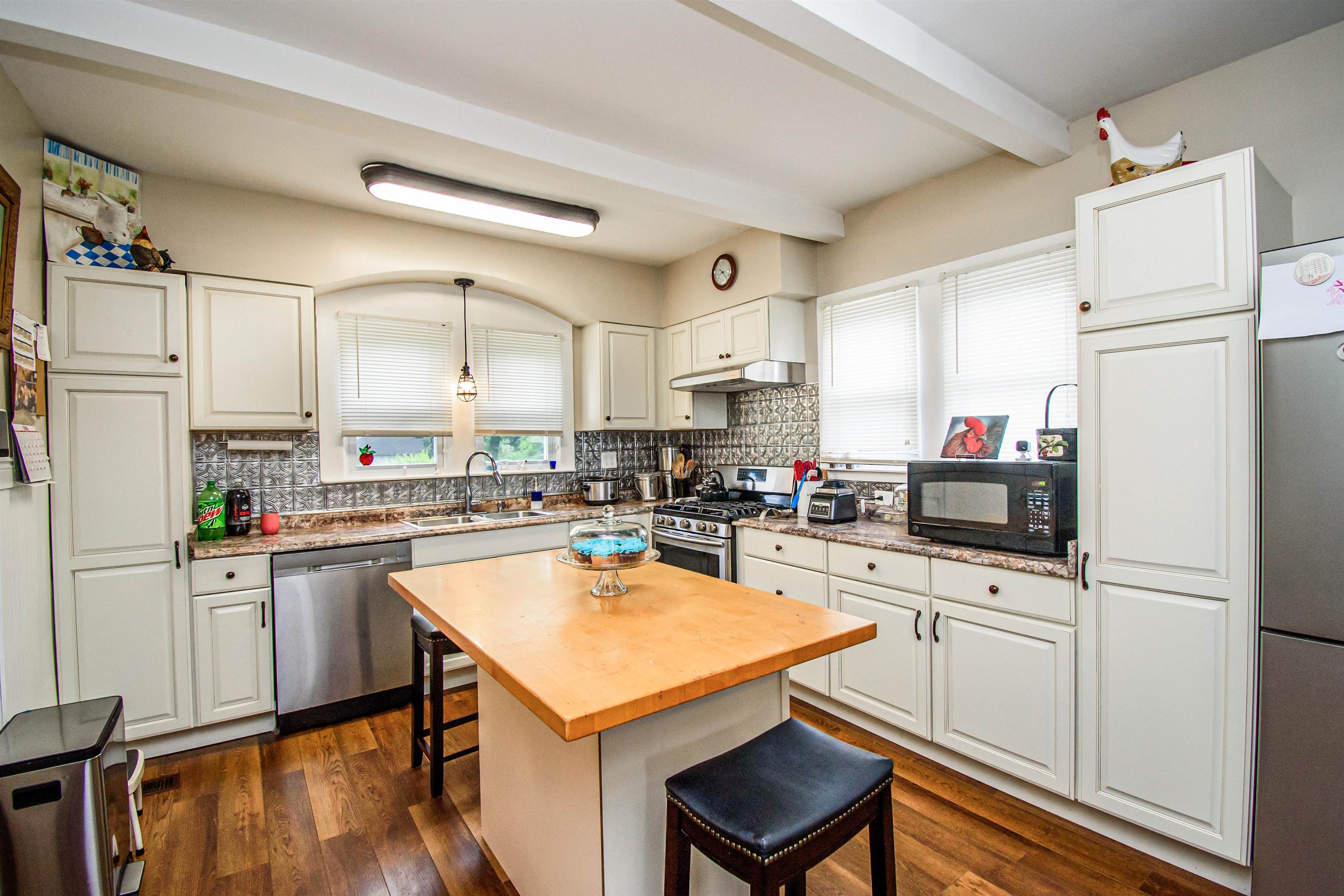385 Main St, Sacramento, Kentucky 42372, 4 Bedrooms Bedrooms, ,2 BathroomsBathrooms,Single Family Residence,For Sale,Main St,87272