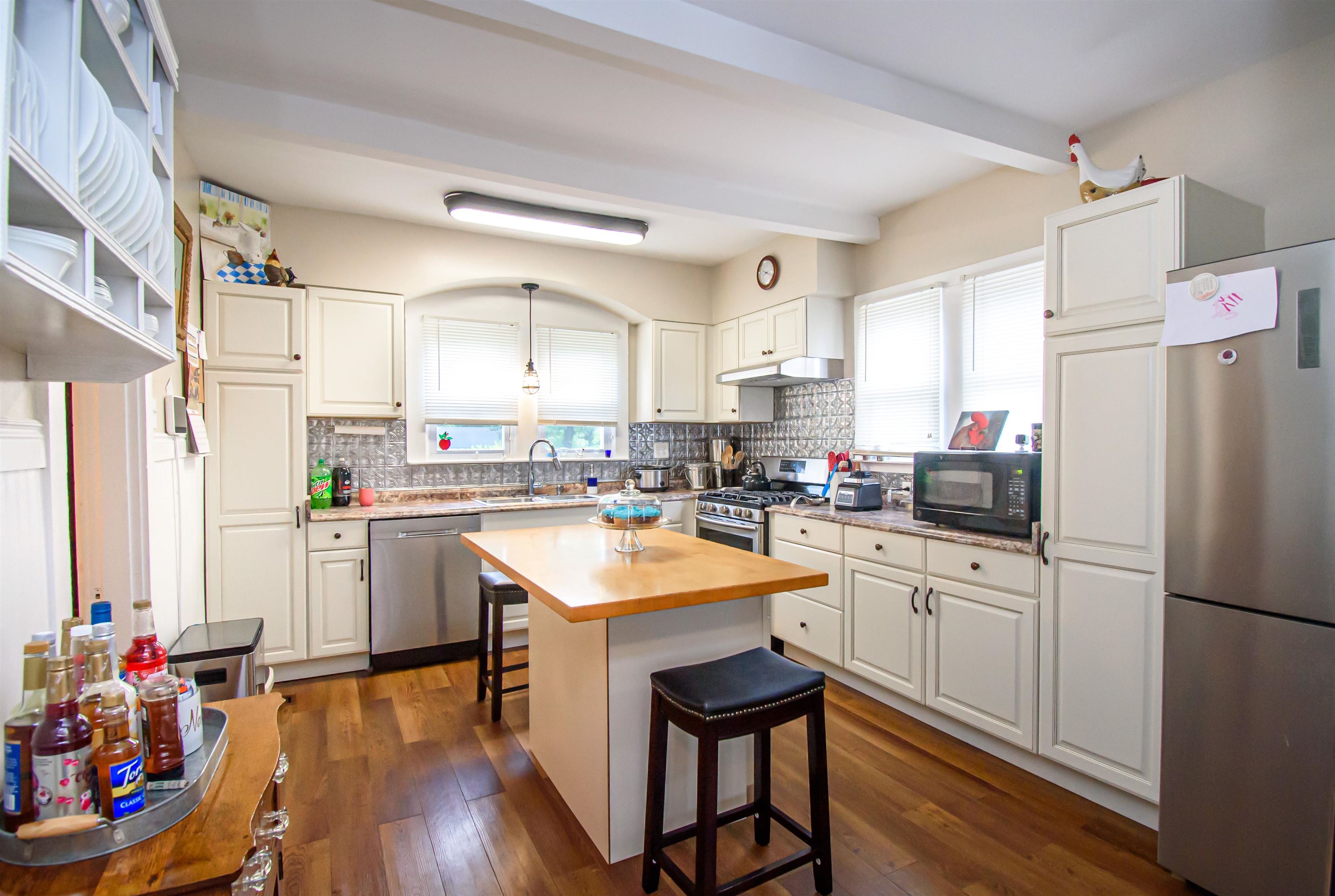 385 Main St, Sacramento, Kentucky 42372, 4 Bedrooms Bedrooms, ,2 BathroomsBathrooms,Single Family Residence,For Sale,Main St,87272