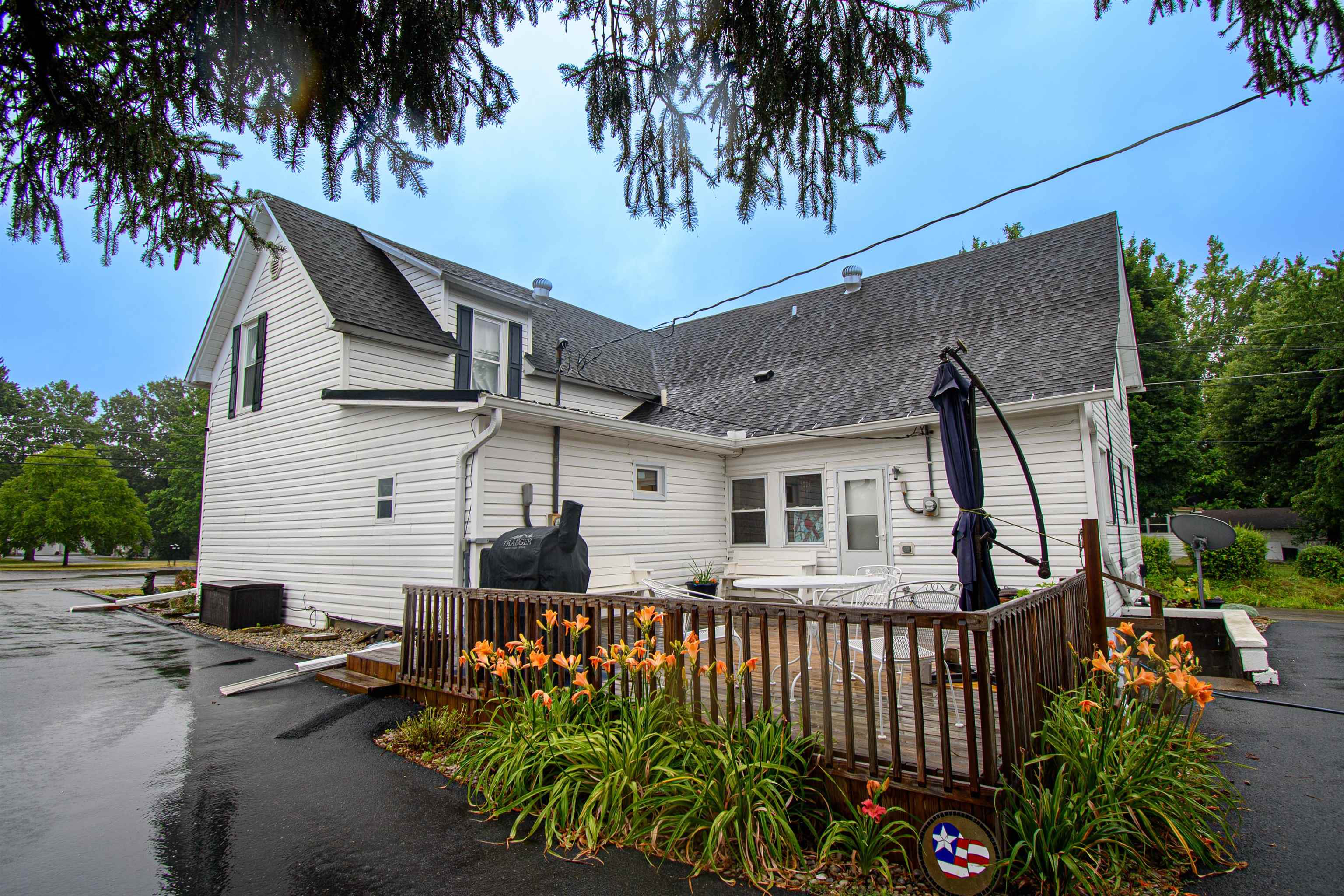 385 Main St, Sacramento, Kentucky 42372, 4 Bedrooms Bedrooms, ,2 BathroomsBathrooms,Single Family Residence,For Sale,Main St,87272