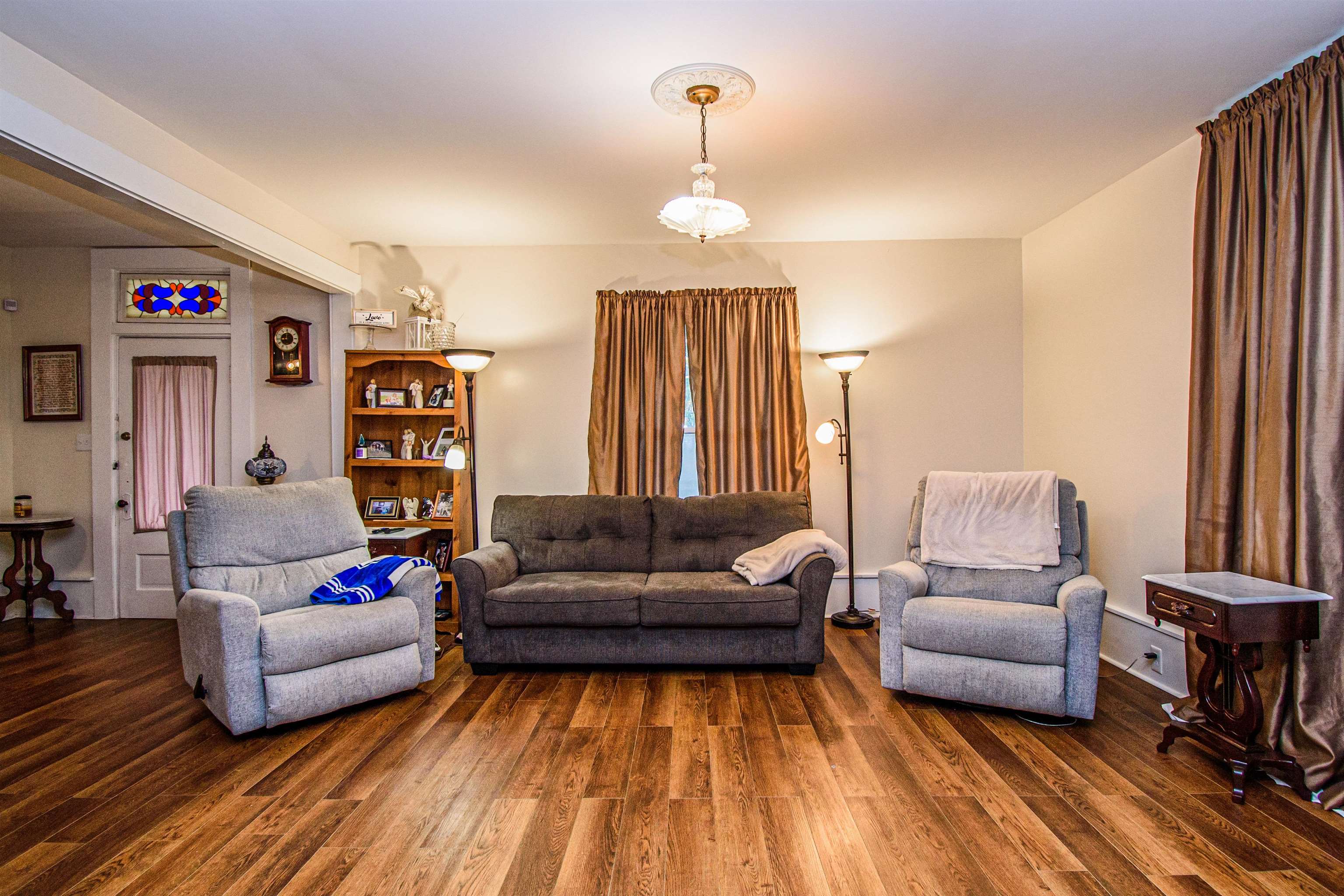 385 Main St, Sacramento, Kentucky 42372, 4 Bedrooms Bedrooms, ,2 BathroomsBathrooms,Single Family Residence,For Sale,Main St,87272