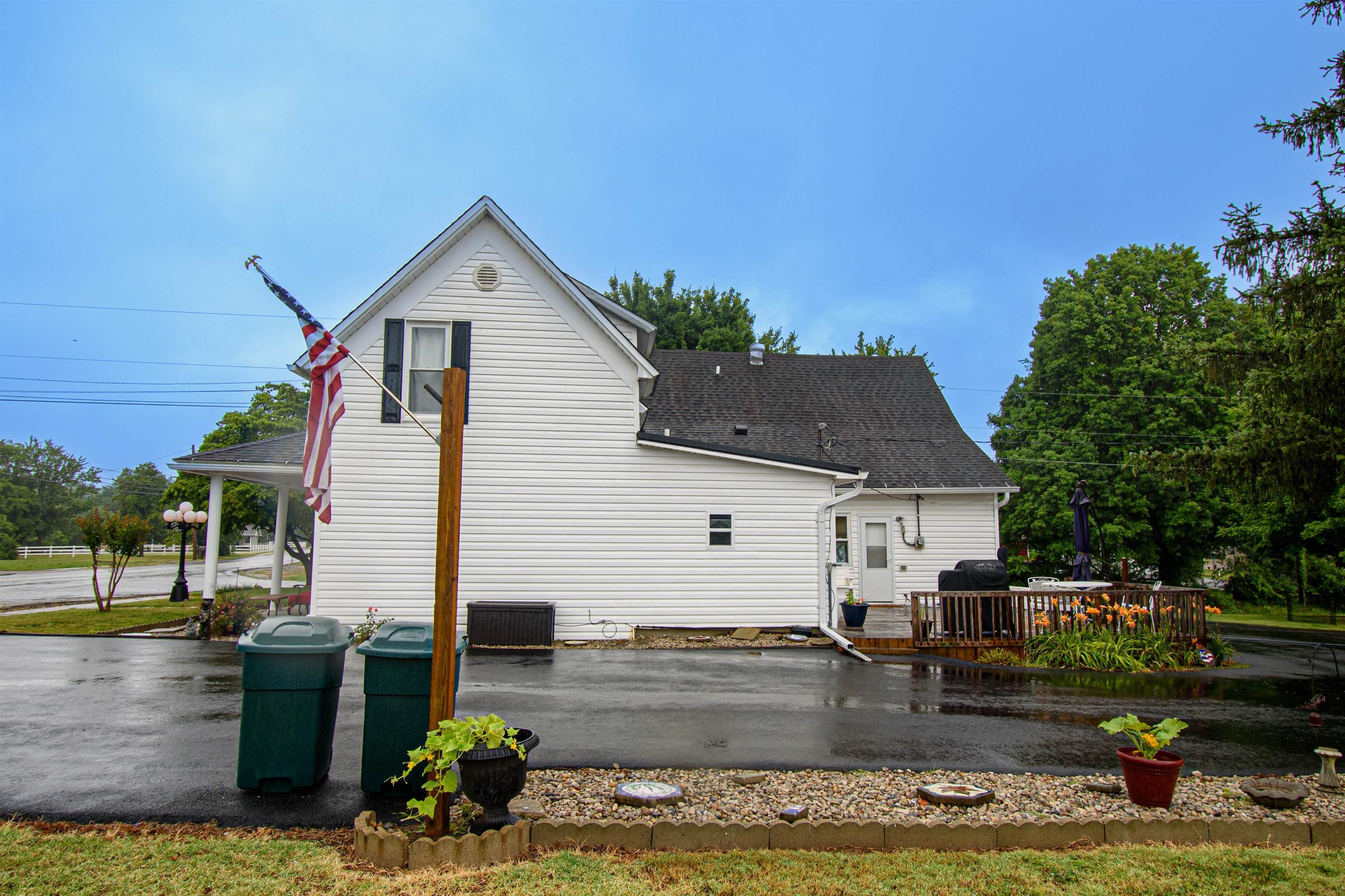 385 Main St, Sacramento, Kentucky 42372, 4 Bedrooms Bedrooms, ,2 BathroomsBathrooms,Single Family Residence,For Sale,Main St,87272