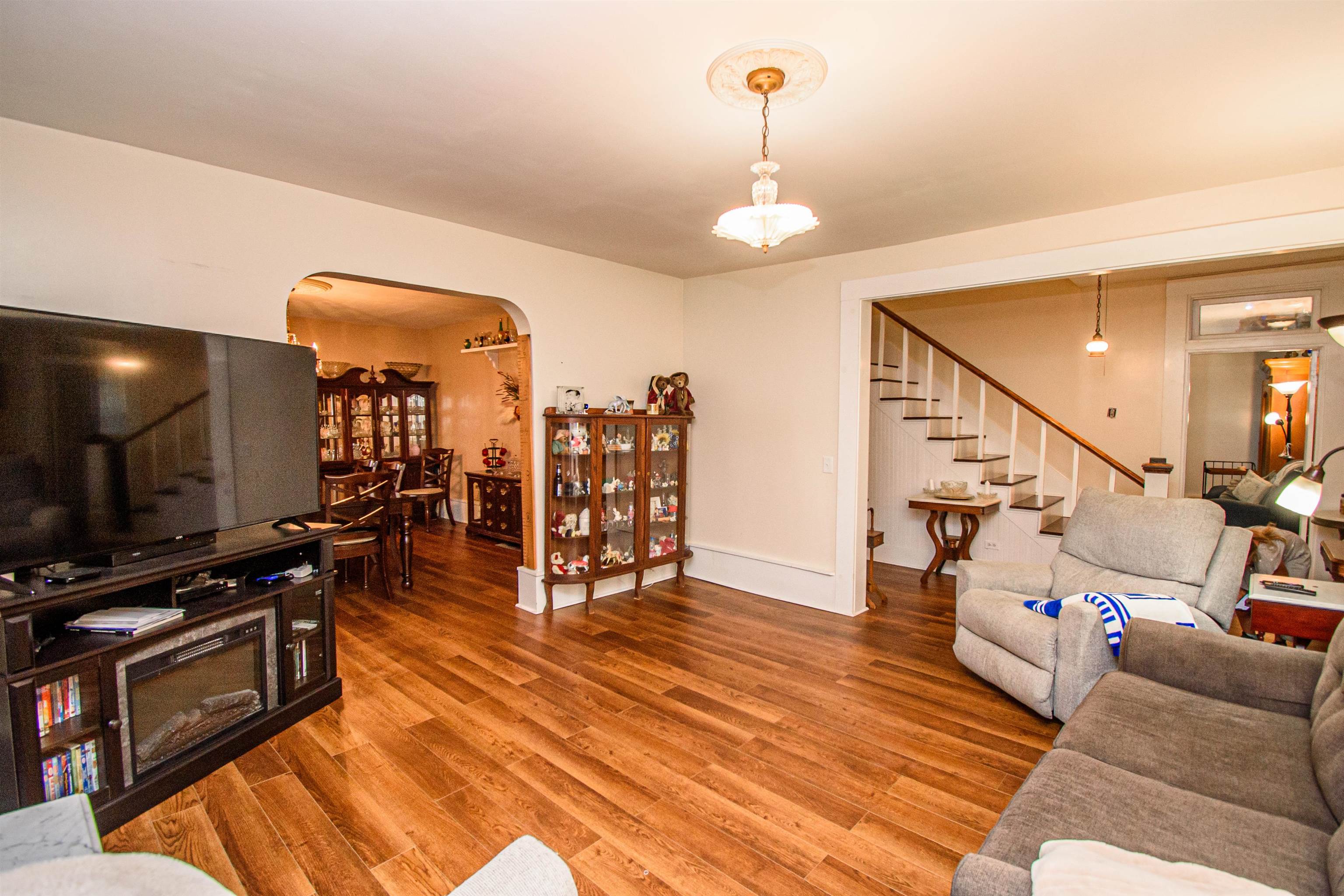 385 Main St, Sacramento, Kentucky 42372, 4 Bedrooms Bedrooms, ,2 BathroomsBathrooms,Single Family Residence,For Sale,Main St,87272