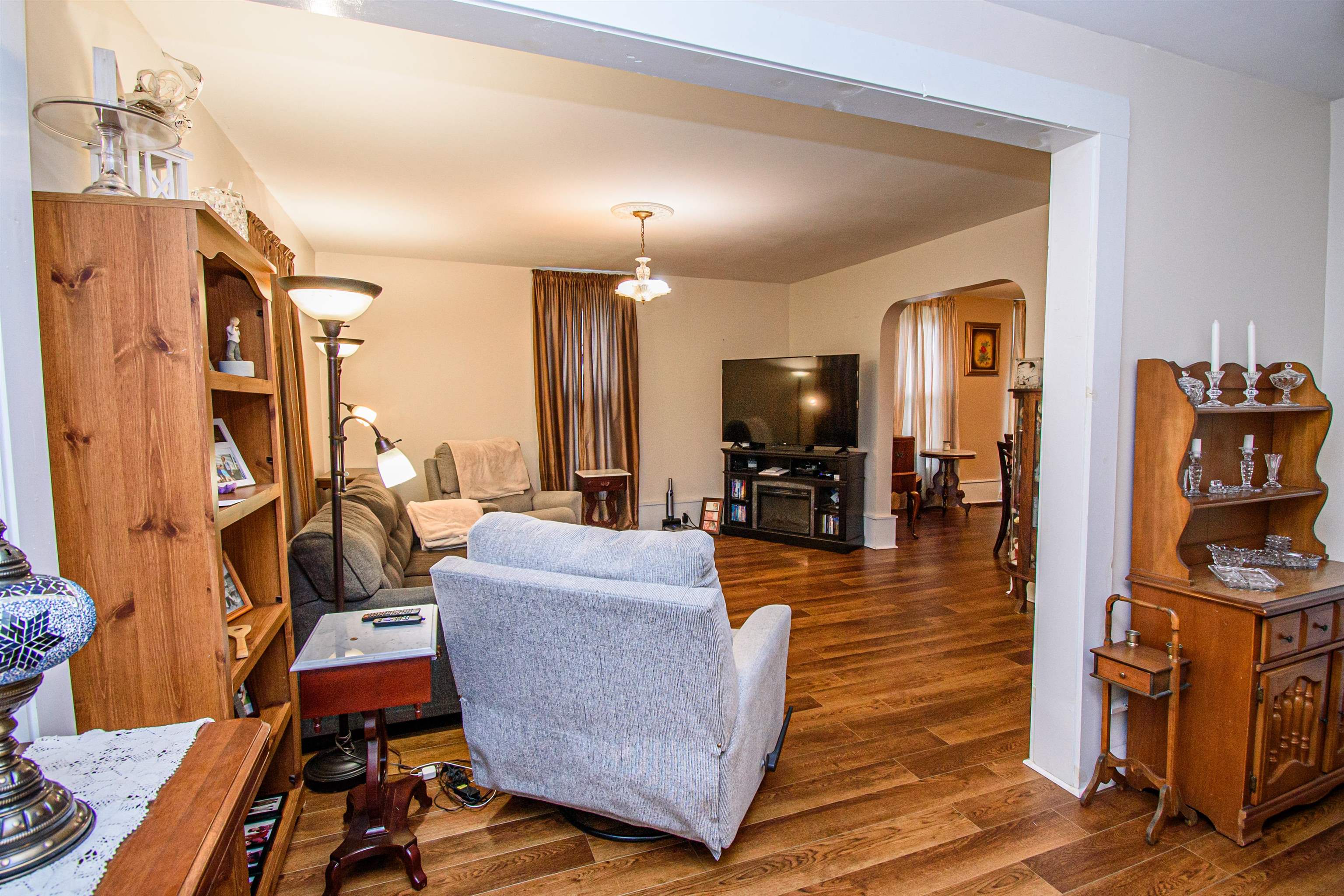 385 Main St, Sacramento, Kentucky 42372, 4 Bedrooms Bedrooms, ,2 BathroomsBathrooms,Single Family Residence,For Sale,Main St,87272